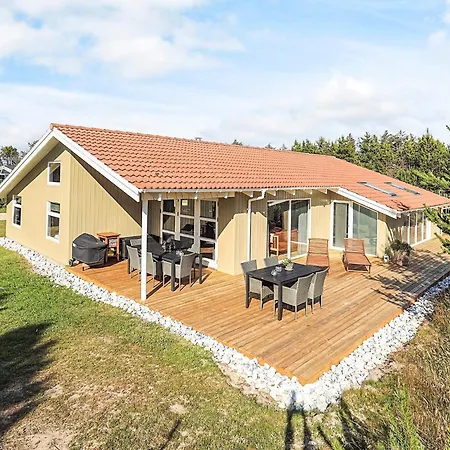 5 Star In Holiday home *